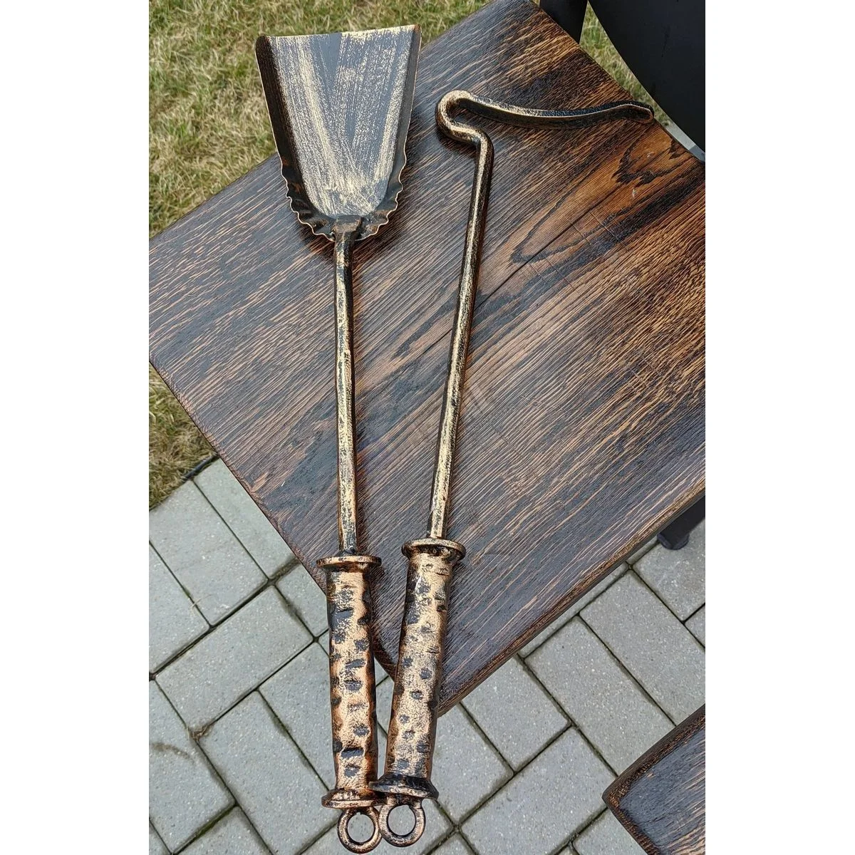 Blacksmith-style poker and scoop set - Image 2