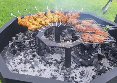 KALMETAL kepsninė – mėsos kepimas ant žarijų