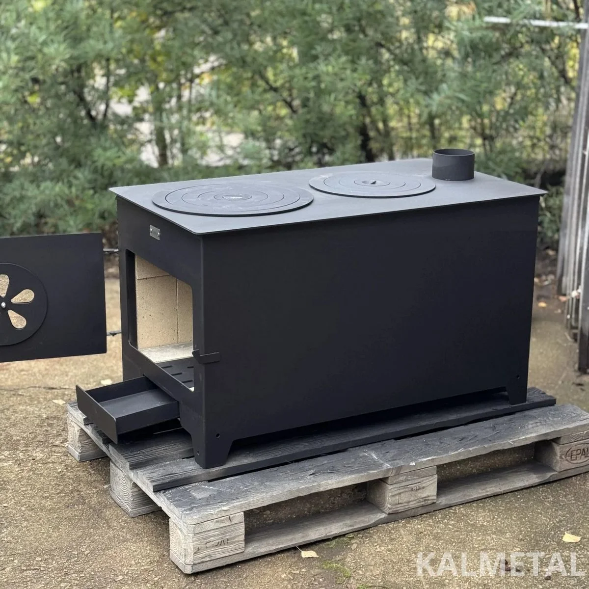 10 kW stove with fireclay and 2 cast-iron rings - Image 2