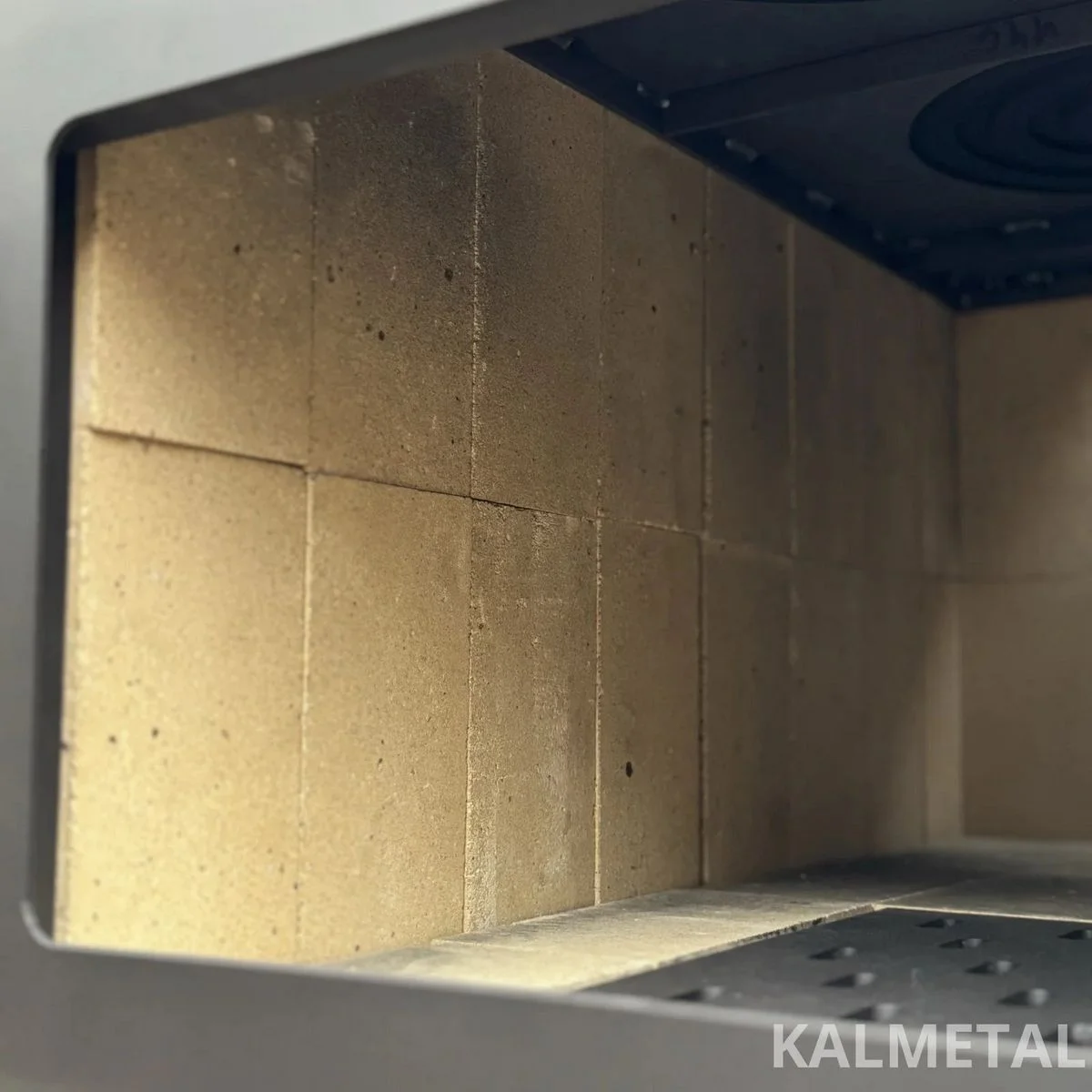 10 kW stove with fireclay and 2 cast-iron rings - Image 8